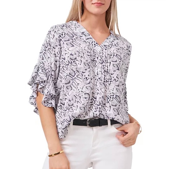 Vince Camuto
Printed Henley Top - Picture 1 of 4